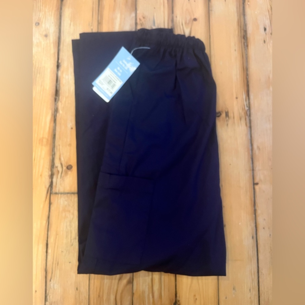NWT Denver Hayes scrub bottoms